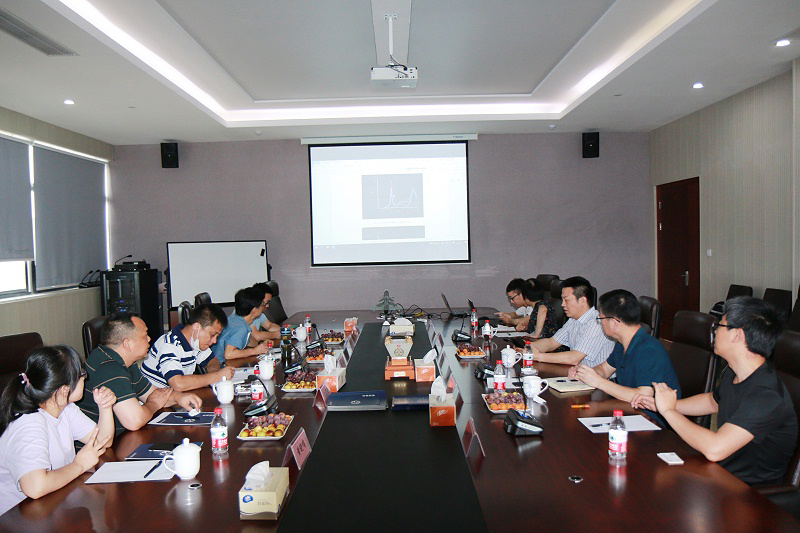 中国航发南方工业与和记娱乐官网技术研发人员会议讨论